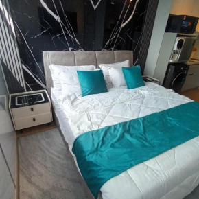 SkyPool Suite at KL Sentral - Suite B